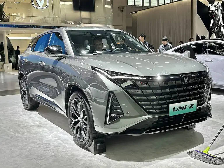 Changan UNI-Z — Comfort SUV