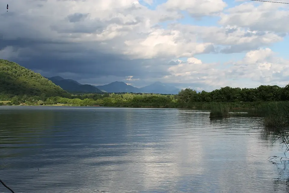 Nohur Lake and Tufandag in One Day: A Gabala Driver Plan